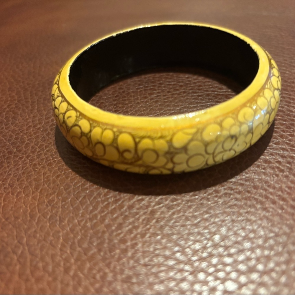 Elegant Floral Yellow Bangle Bracelet